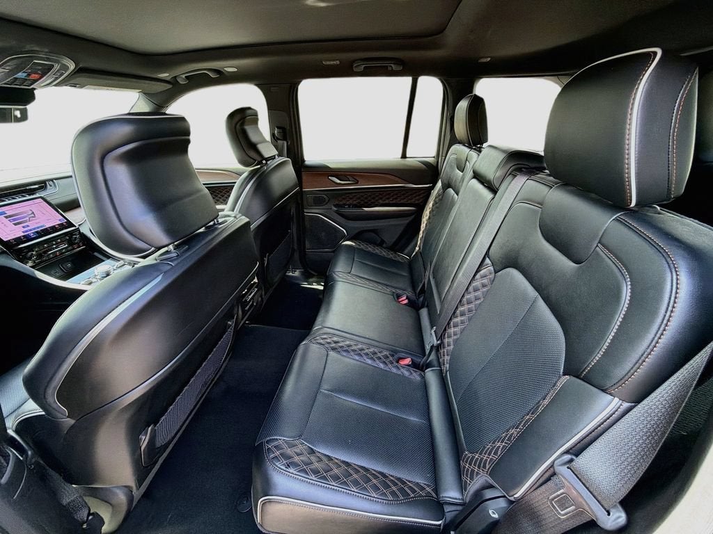 2025 Jeep Grand Cherokee Summit