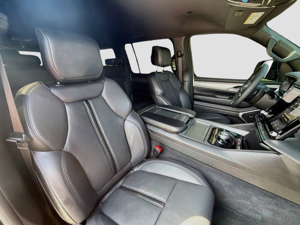 2026 Jeep Grand Wagoneer L Limited Altitude