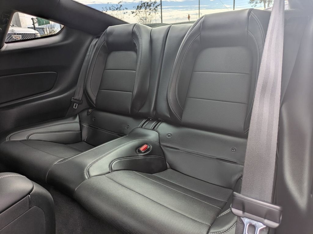 2022 Ford Mustang Mach 1