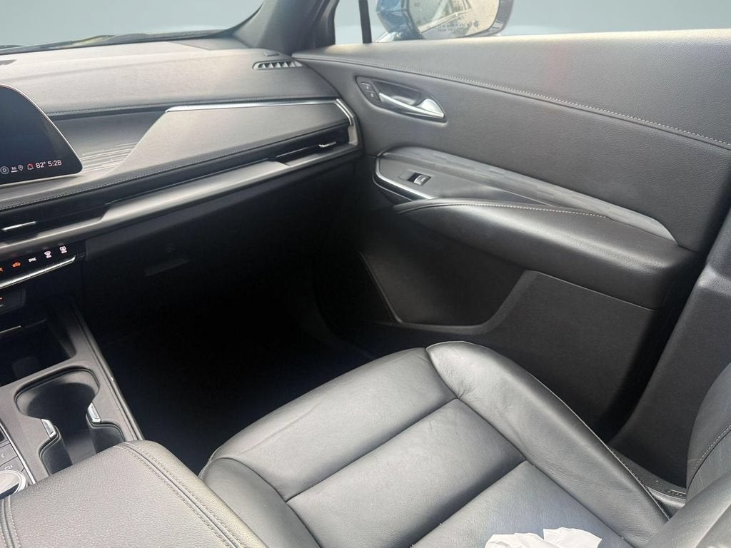 2025 Cadillac XT4 Premium Luxury