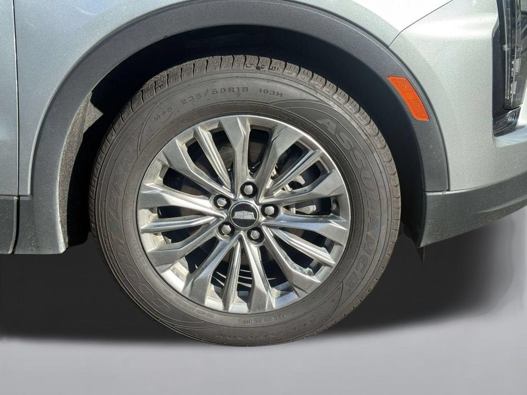 2025 Cadillac XT4 Premium Luxury