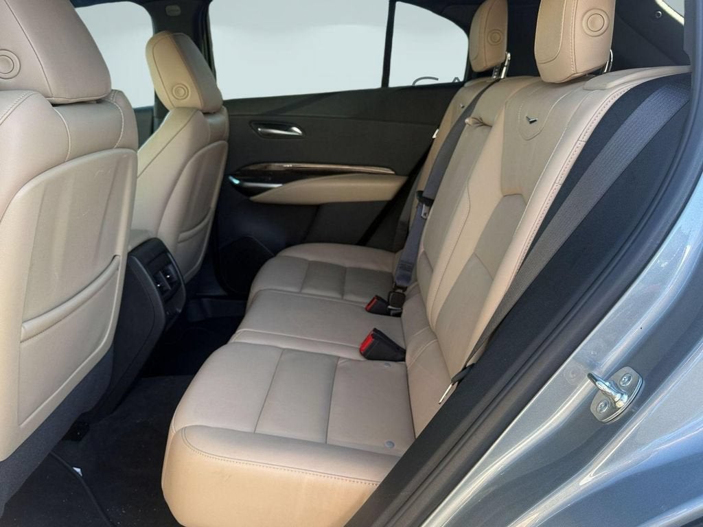 2025 Cadillac XT4 Premium Luxury
