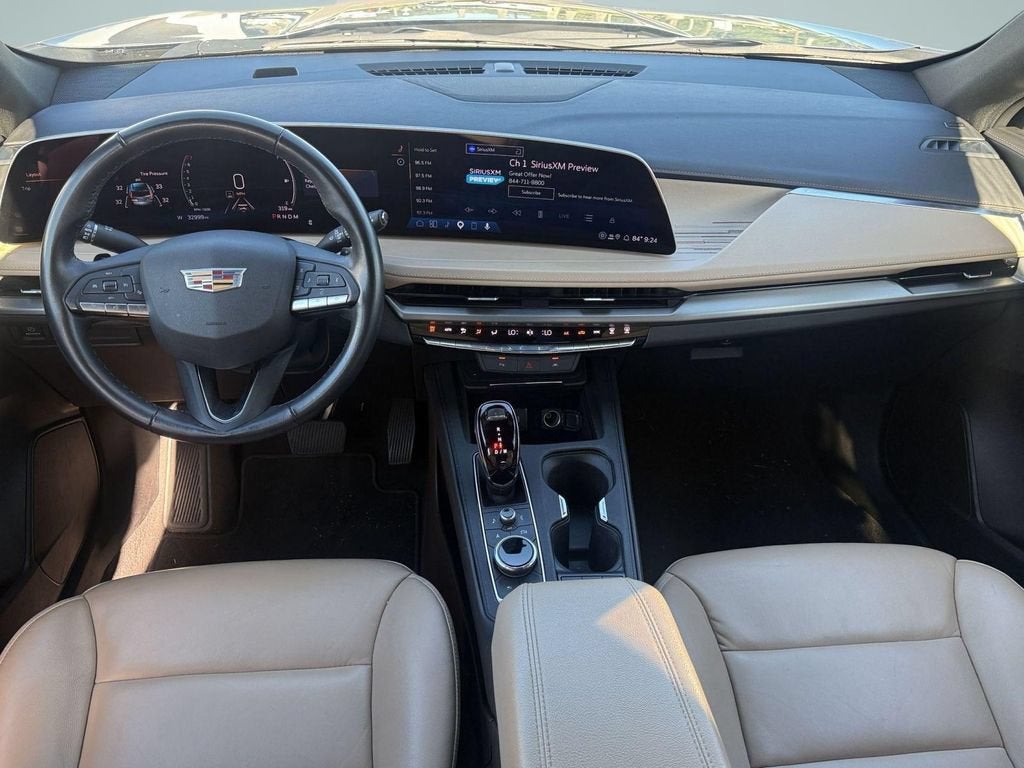 2025 Cadillac XT4 Premium Luxury