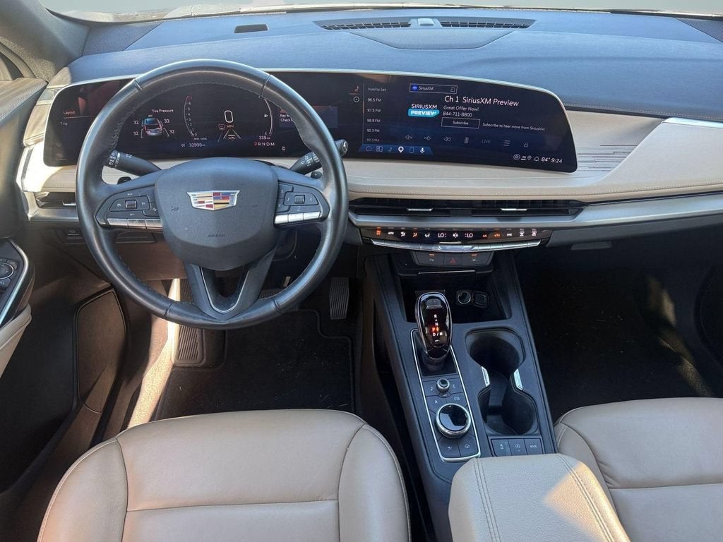 2025 Cadillac XT4 Premium Luxury