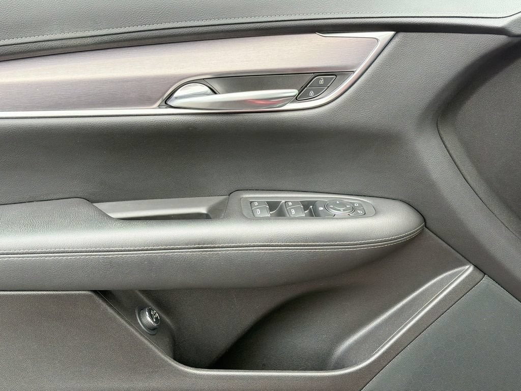 2021 Cadillac XT5 FWD Luxury