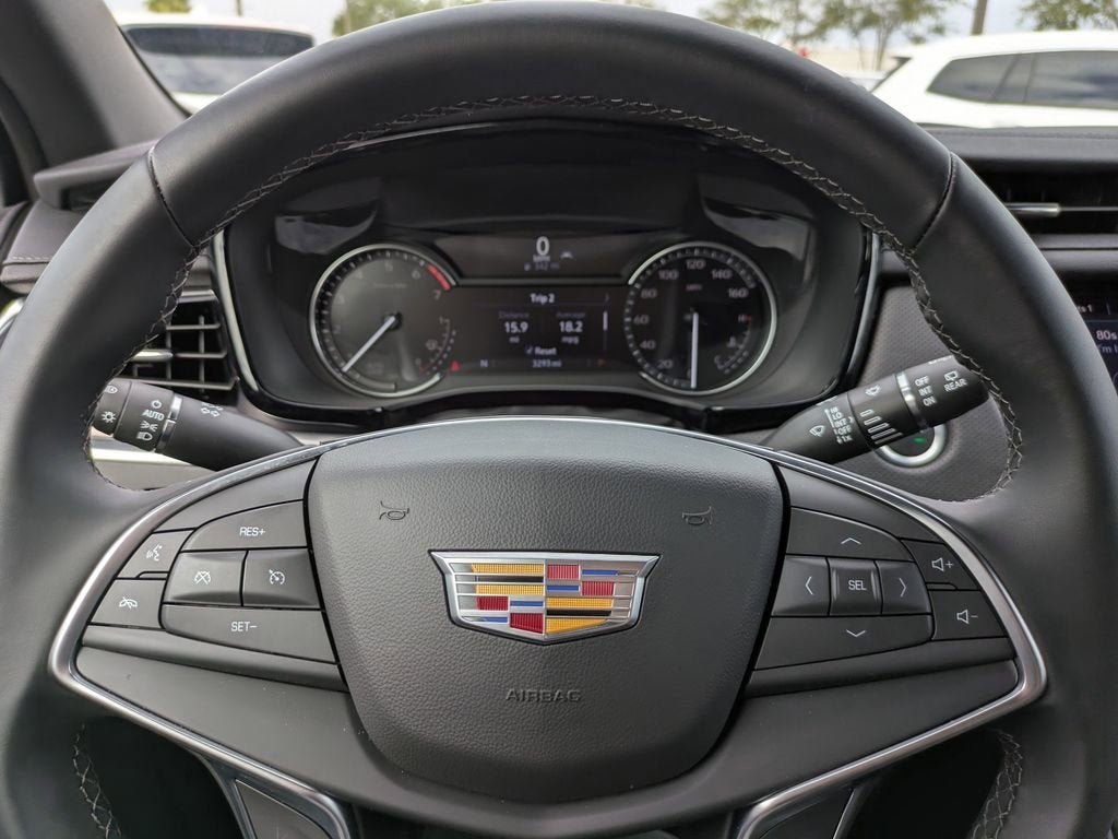 2025 Cadillac XT5 Luxury