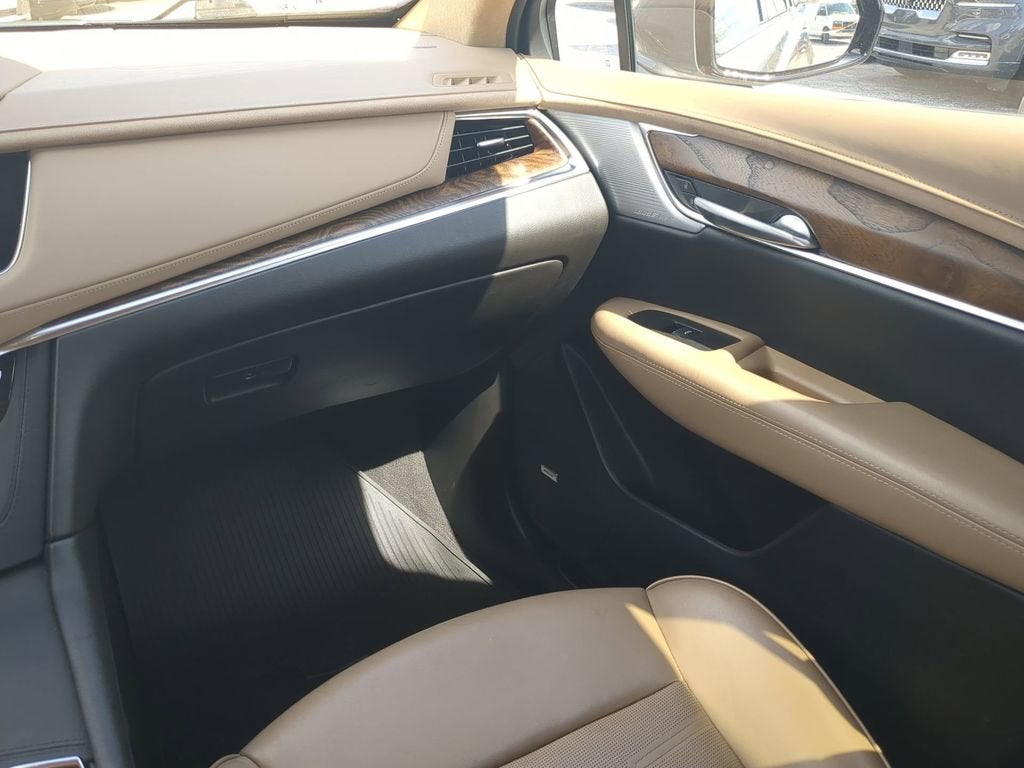 2023 Cadillac XT5 Sport