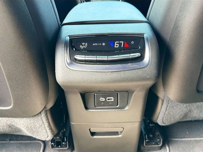 2025 Cadillac XT6 Luxury