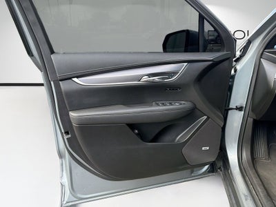 2025 Cadillac XT6 Luxury