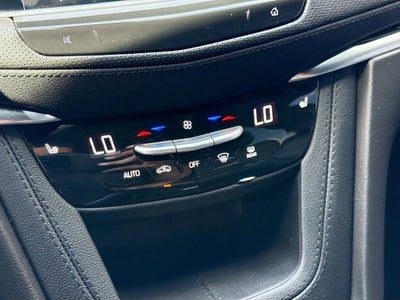 2025 Cadillac XT6 Luxury