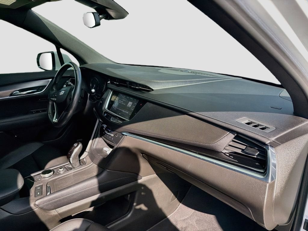 2024 Cadillac XT6 Luxury