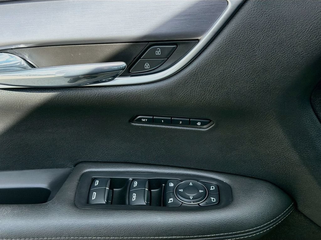2024 Cadillac XT6 Luxury