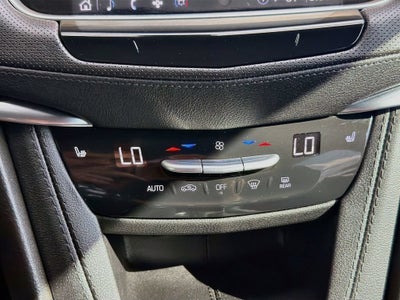 2024 Cadillac XT6 Luxury