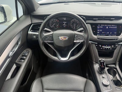 2025 Cadillac XT6 Luxury