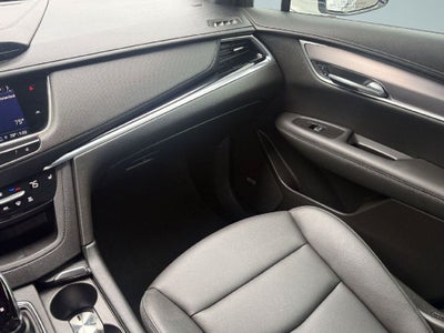 2025 Cadillac XT6 Luxury