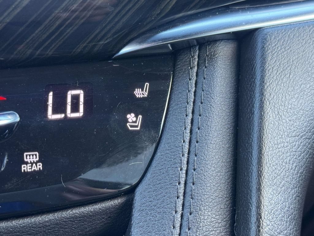 2023 Cadillac XT6 FWD Premium Luxury