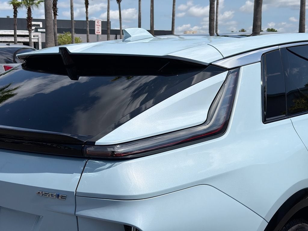 2024 Cadillac LYRIQ Tech