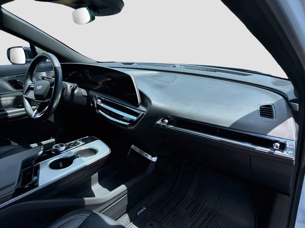 2024 Cadillac LYRIQ Tech