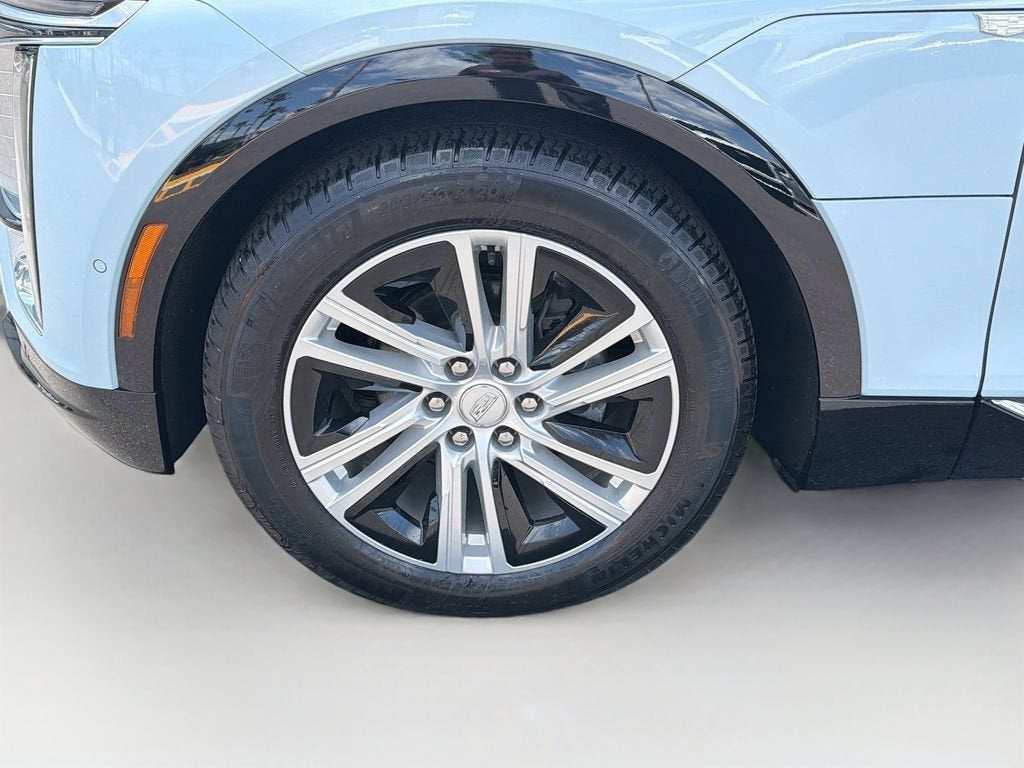 2024 Cadillac LYRIQ Tech