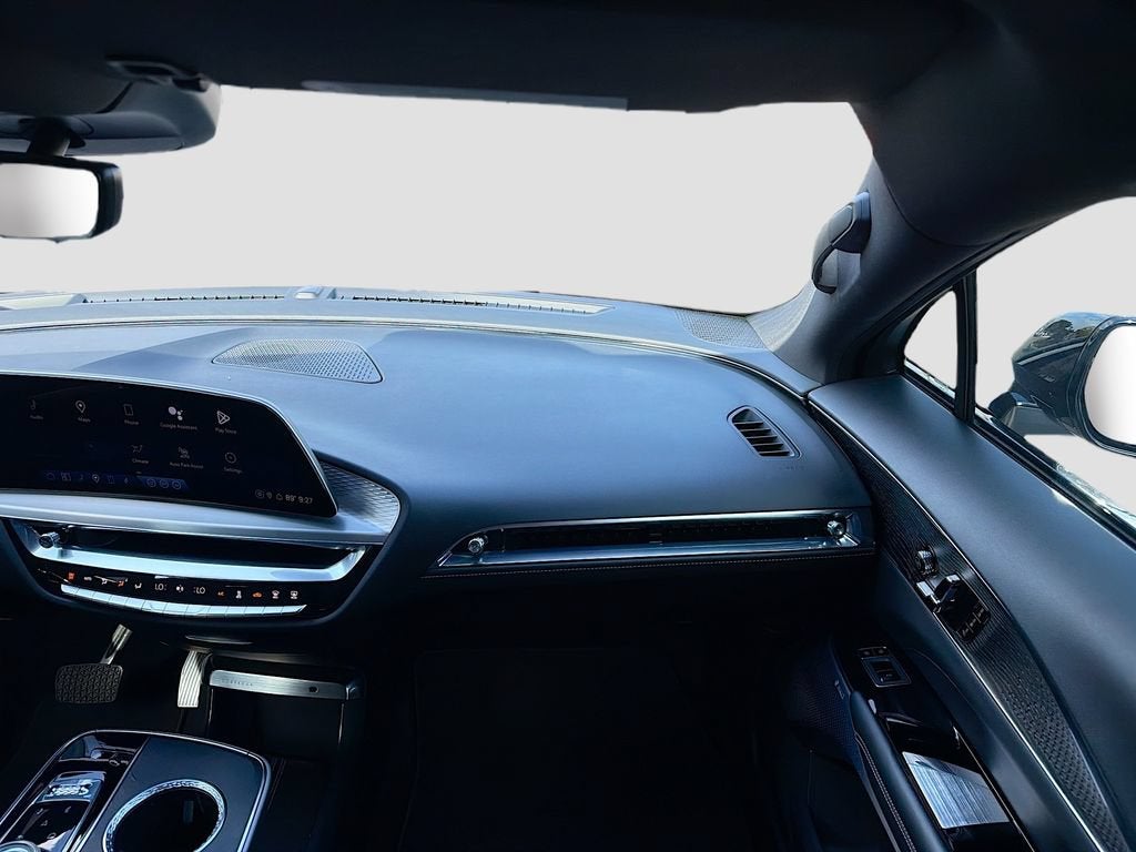 2023 Cadillac LYRIQ Luxury