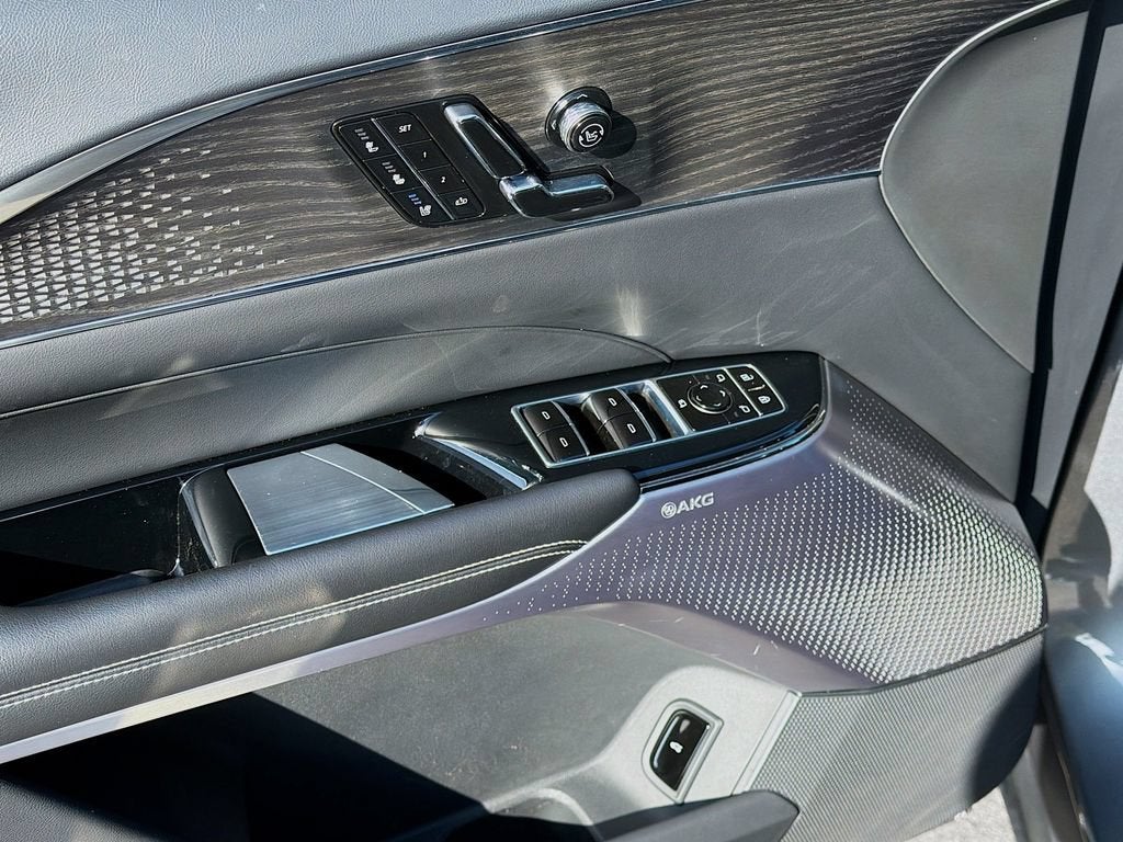 2023 Cadillac LYRIQ Luxury