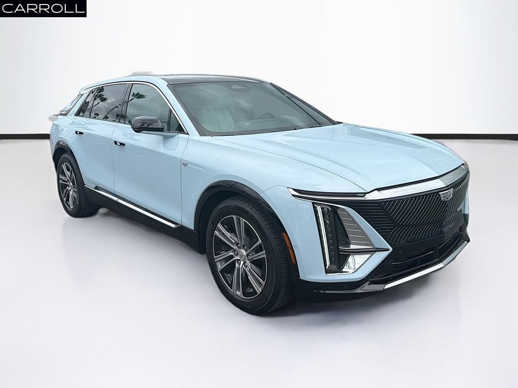 2024 Cadillac LYRIQ Luxury 2