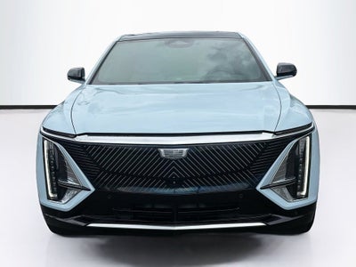 2024 Cadillac LYRIQ Luxury 2