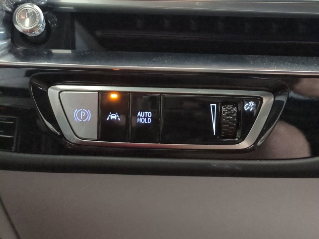 2024 Cadillac LYRIQ Sport 1