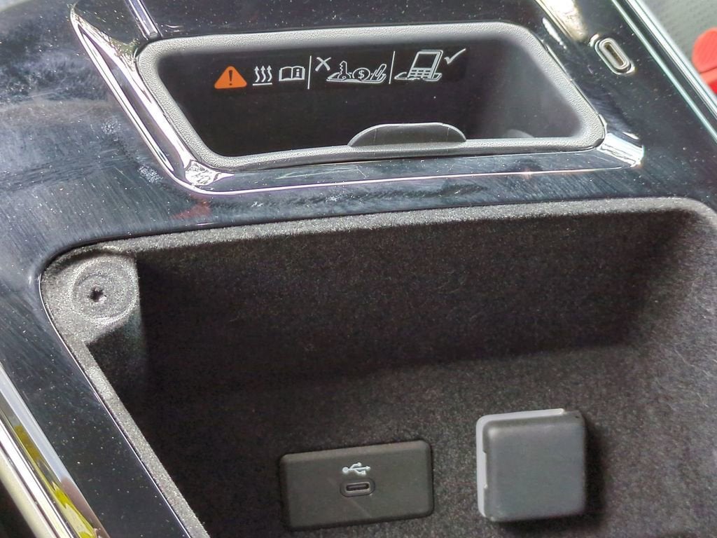 2024 Cadillac LYRIQ Sport 1