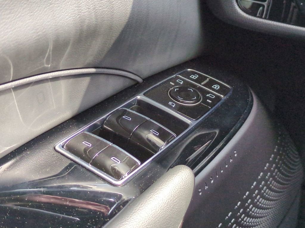 2024 Cadillac LYRIQ Sport 1