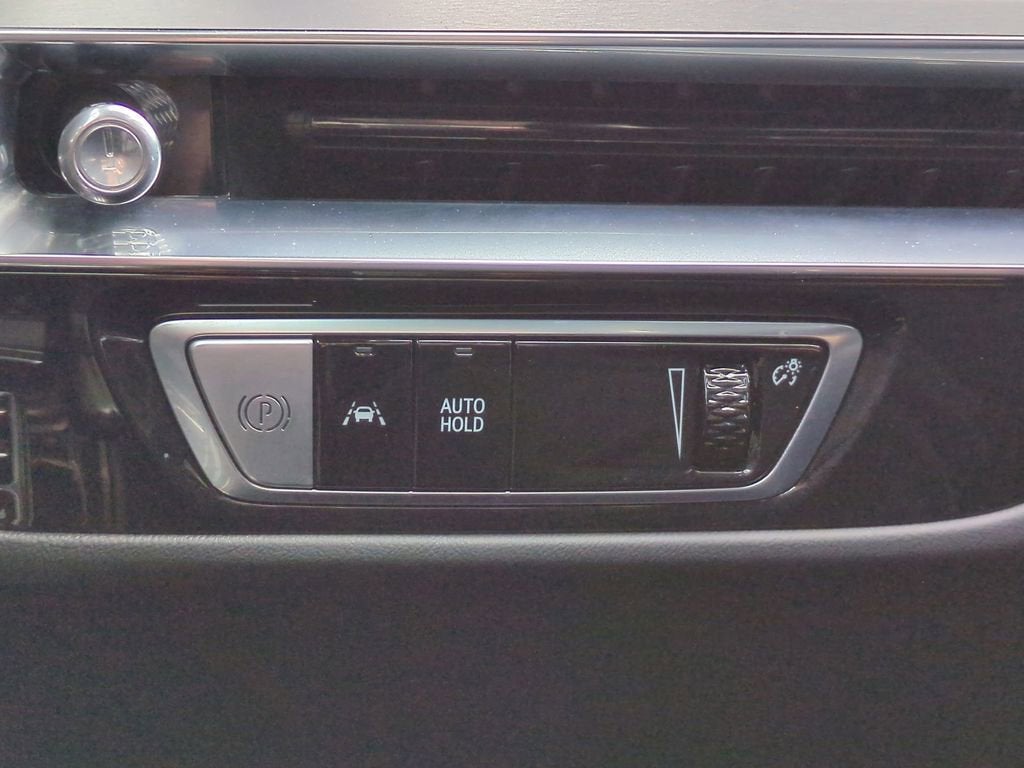 2024 Cadillac LYRIQ Sport 1