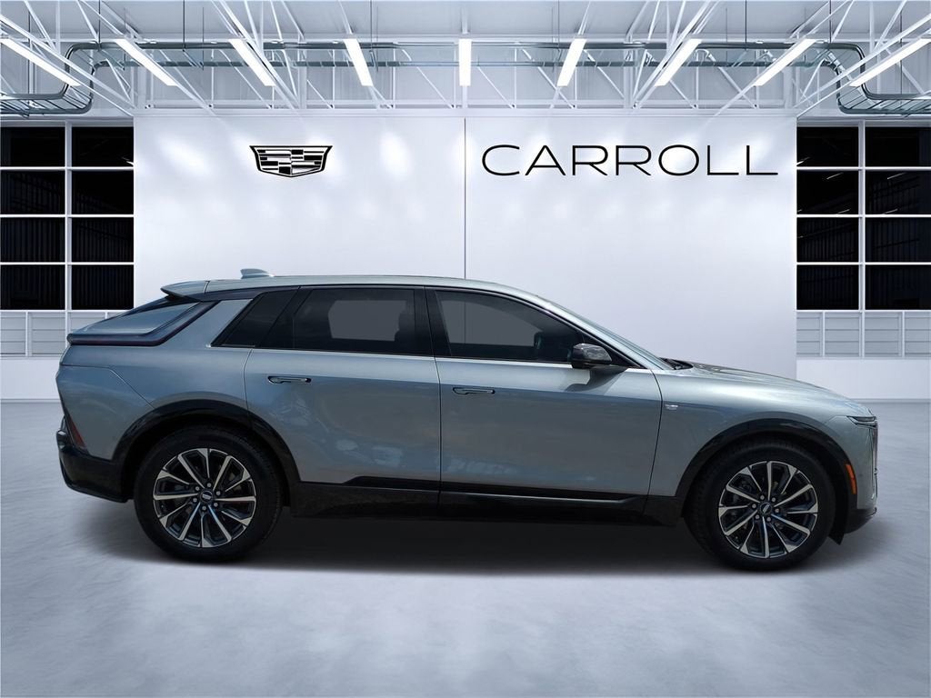 2024 Cadillac LYRIQ Sport 2