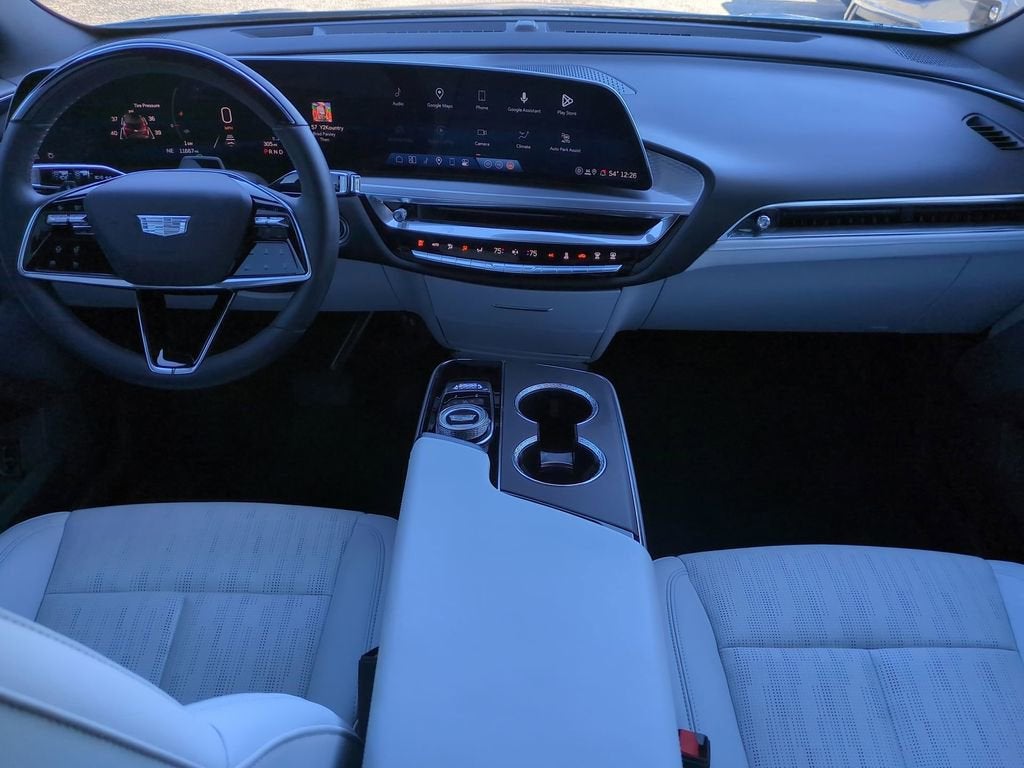 2024 Cadillac LYRIQ Sport 3