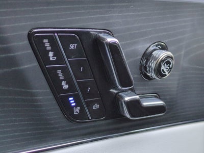 2024 Cadillac LYRIQ Sport 3