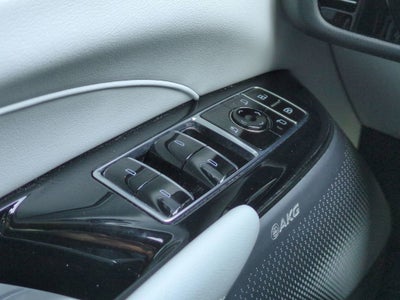 2024 Cadillac LYRIQ Sport 3