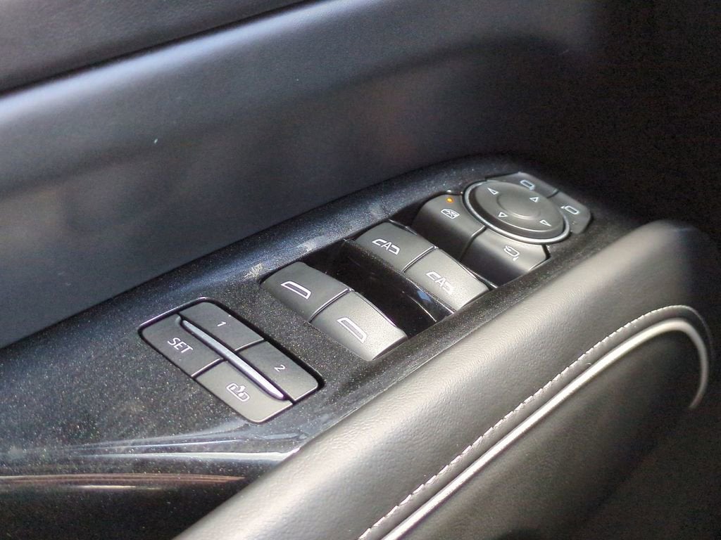 2023 Cadillac Escalade Premium Luxury Platinum