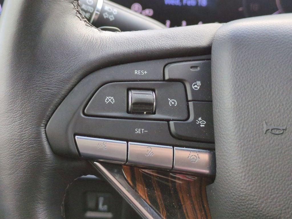 2024 Cadillac Escalade ESV Premium Luxury