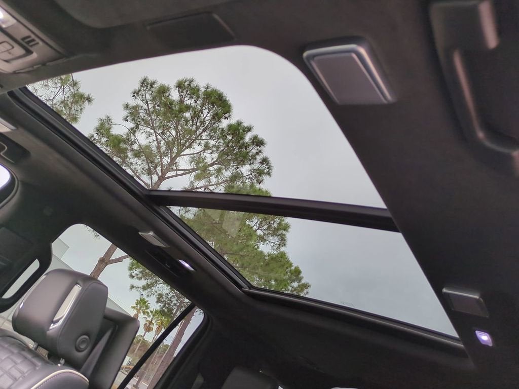 2023 Cadillac Escalade ESV Sport Platinum