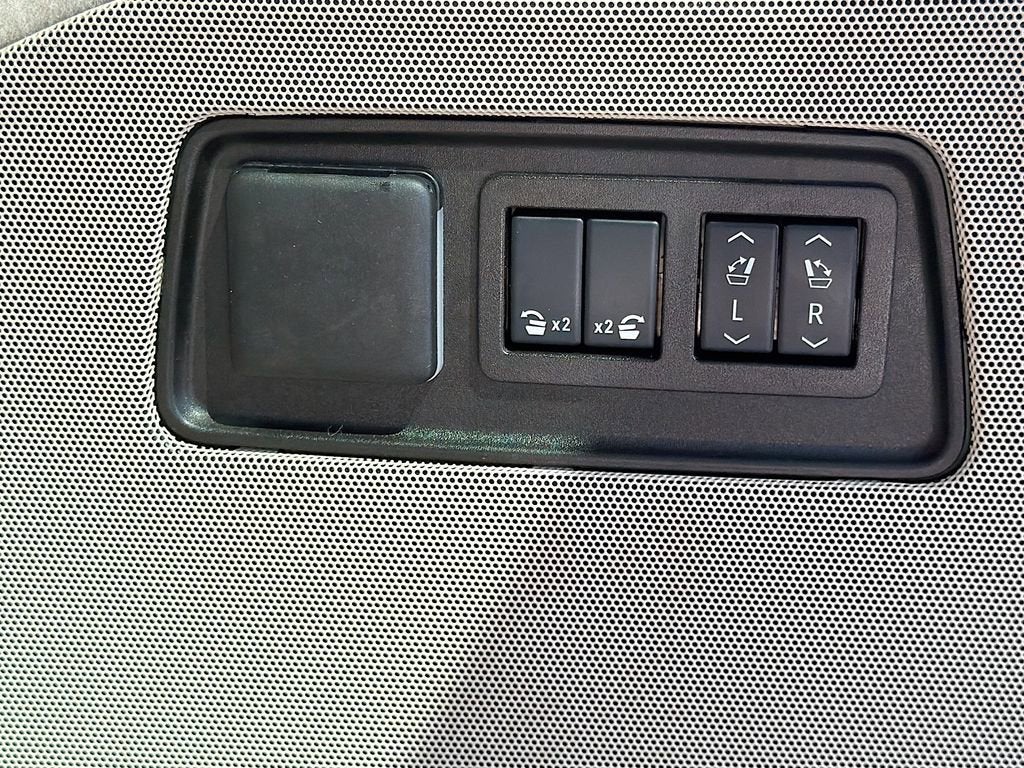 2025 Cadillac Escalade ESV Sport Platinum