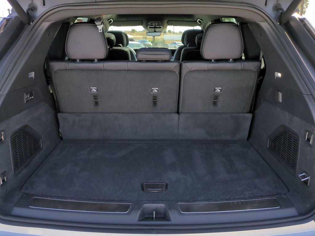 2025 Cadillac ESCALADE IQ Sport 1