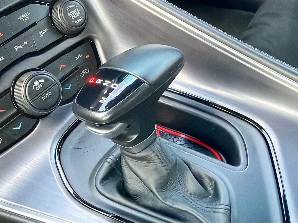 2018 Dodge Challenger 392 Hemi Scat Pack Shaker