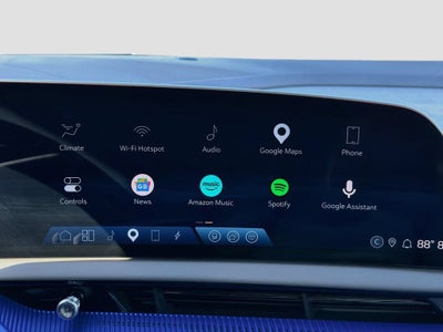 2025 Cadillac OPTIQ Luxury 1
