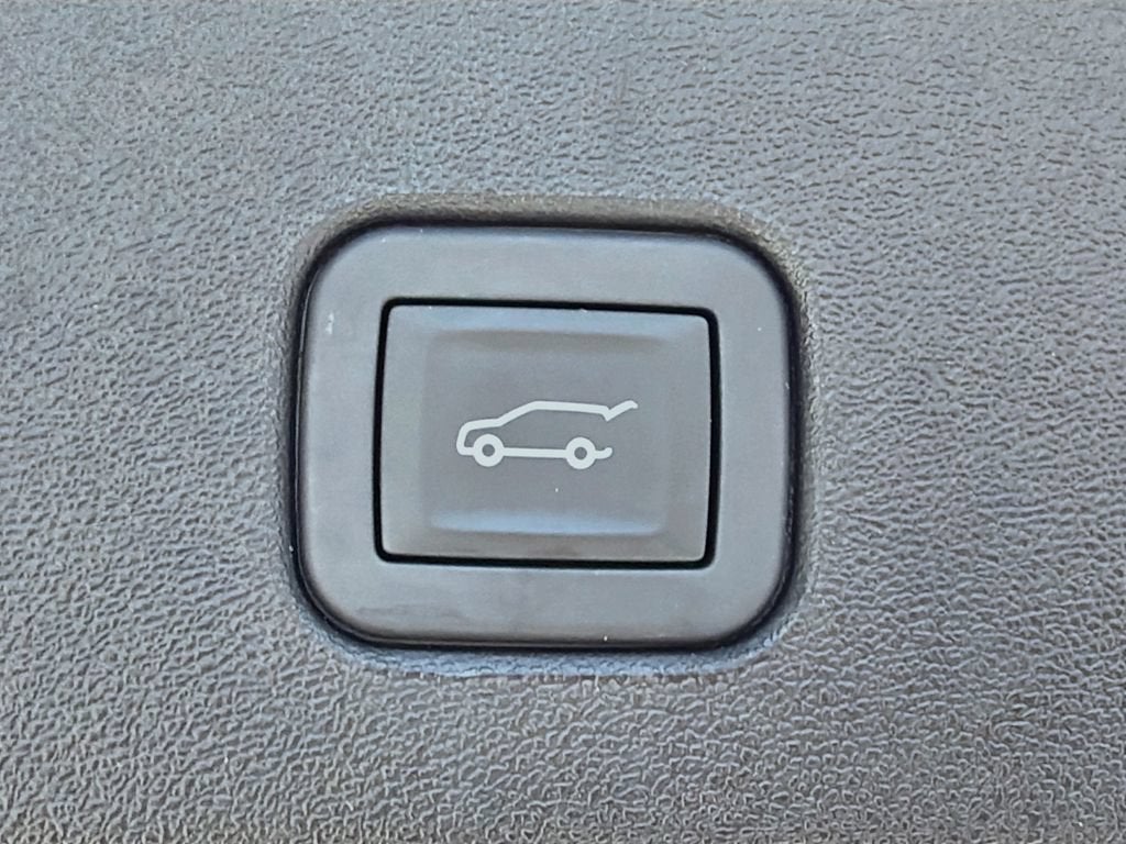 2025 Cadillac OPTIQ Sport 1