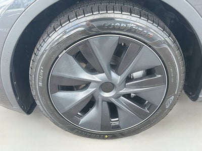 2025 Tesla Model Y Long Range