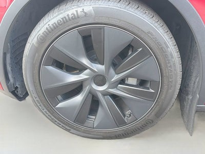 2025 Tesla Model Y Long Range