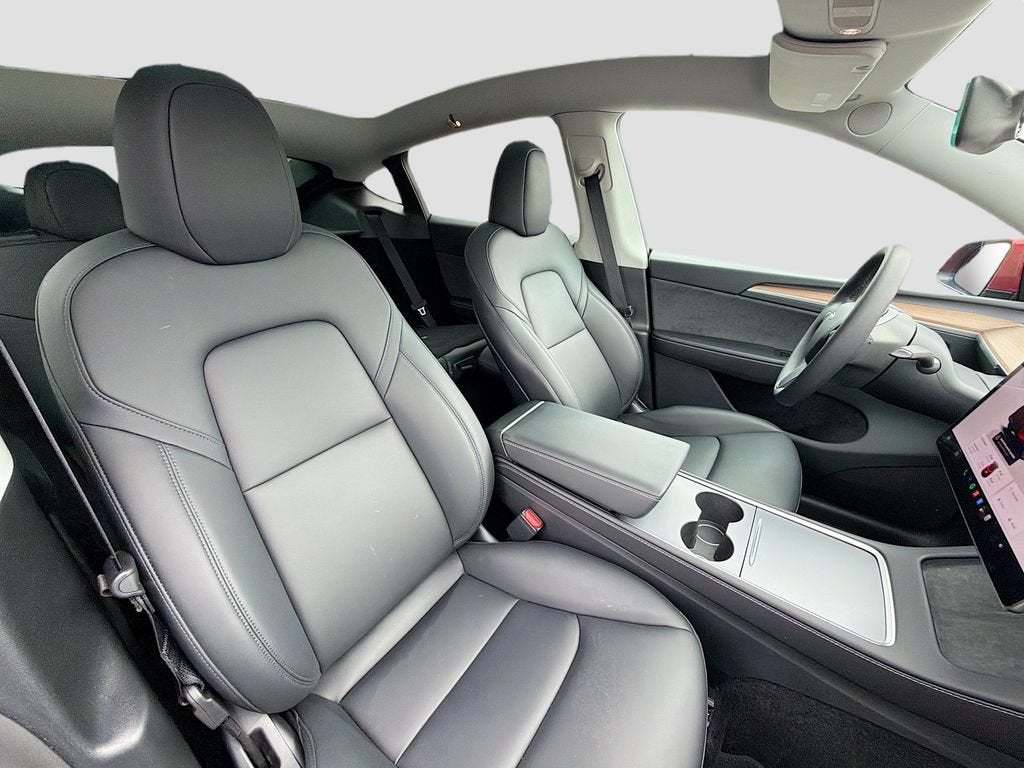2025 Tesla Model Y Long Range