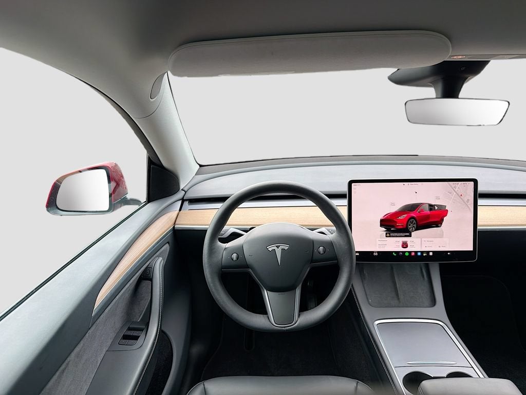 2025 Tesla Model Y Long Range