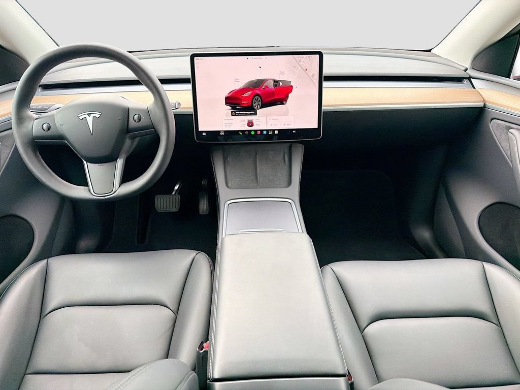 2025 Tesla Model Y Long Range