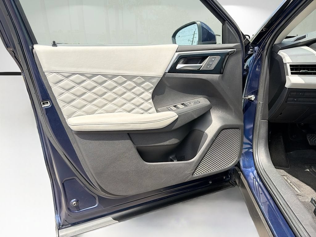 2023 Mitsubishi Outlander SEL