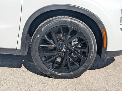 2023 Mitsubishi Outlander SEL